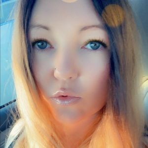 Meet your Posher, Jaclyn